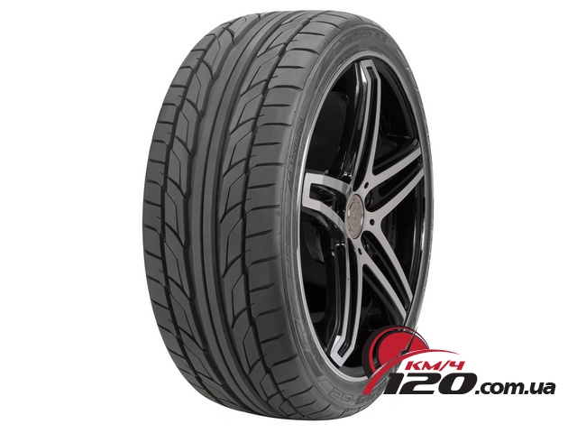 Nitto NT555 G2 215/55 R17